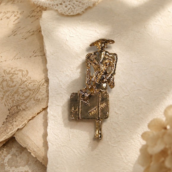 Unbranded Jewelry - Vintage Traveler Woman Lady Brooch Gold Tone Figural Hat Suitcase Tourist Pin OS